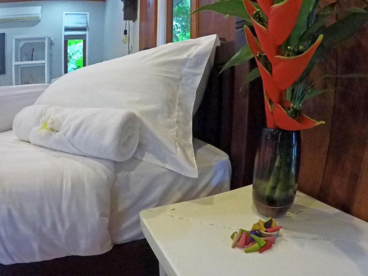 Dolphin Bay Beach Resort Ko Pha Ngan Ngoại thất bức ảnh